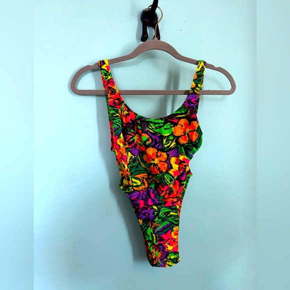 Pan Dulce One Piece VINTAGE Bikini size 7/8 (medium) - Picture 1 of 4